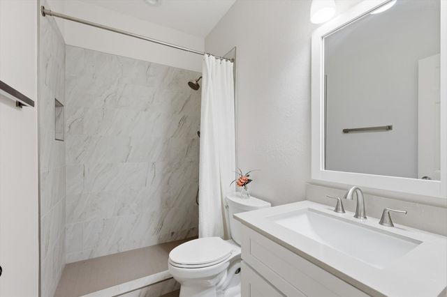 2619 Colby Street B, Dallas, TX 75204