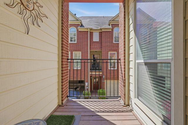 2619 Colby Street B, Dallas, TX 75204