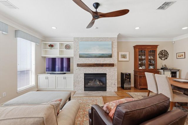 2619 Colby Street B, Dallas, TX 75204