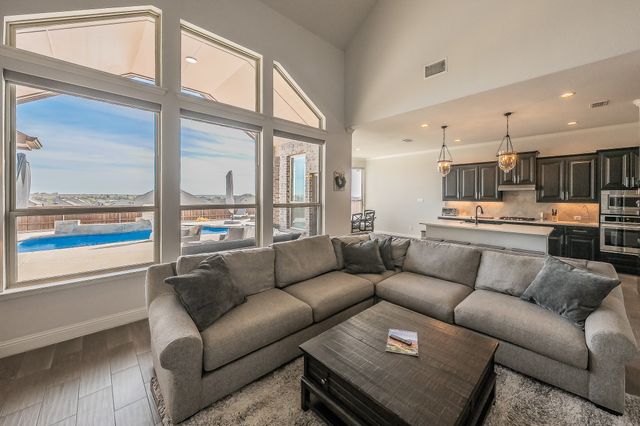 200 Welch Folly Lane, Aledo, TX 76008