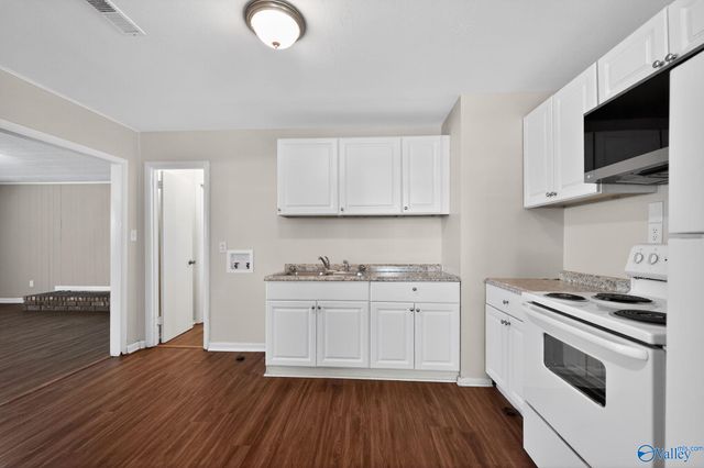 1004 8th Avenue SW, Decatur, AL 35601