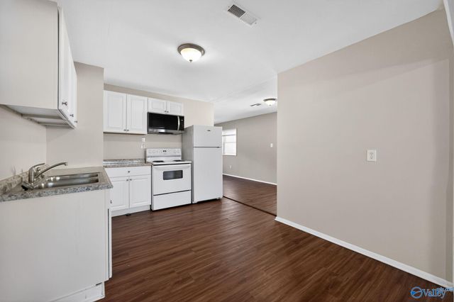 1004 8th Avenue SW, Decatur, AL 35601