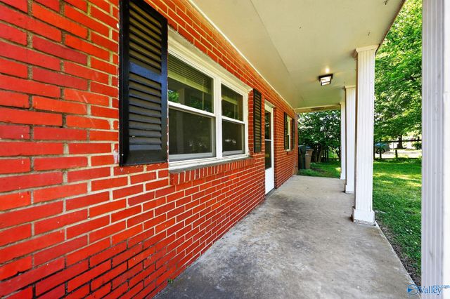 1004 8th Avenue SW, Decatur, AL 35601