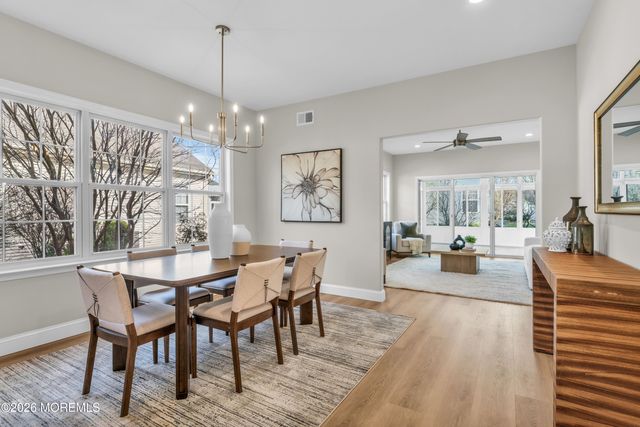 28 Florence Drive, Manchester, NJ 08759