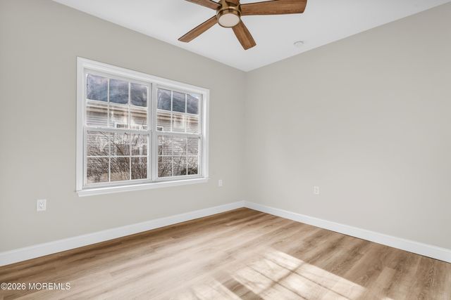 28 Florence Drive, Manchester, NJ 08759