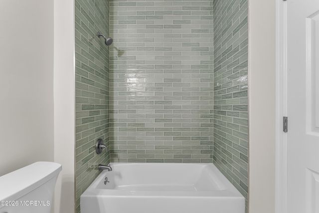 28 Florence Drive, Manchester, NJ 08759