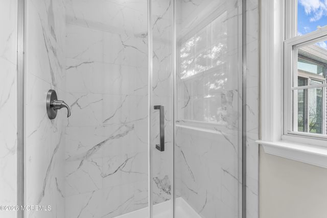 28 Florence Drive, Manchester, NJ 08759