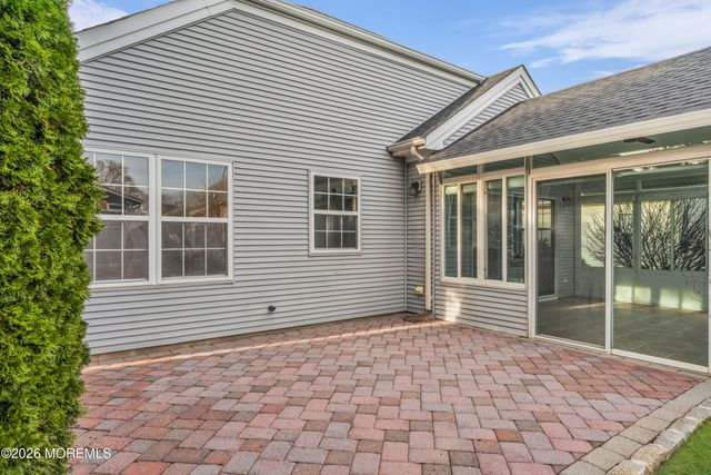 28 Florence Drive, Manchester, NJ 08759