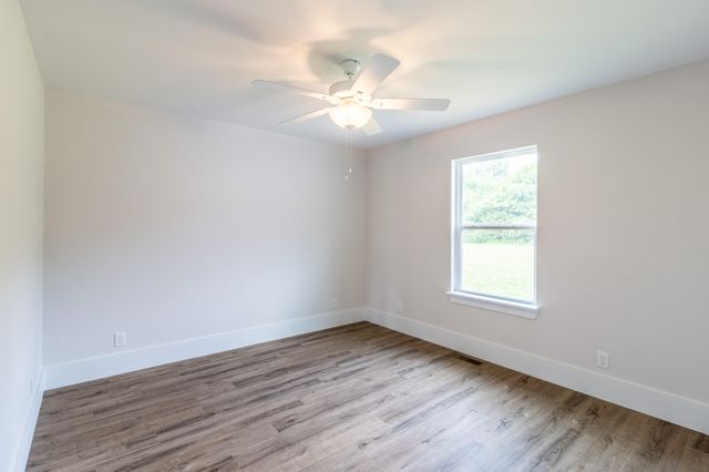 108 Galloway Airport Road, Dunlap, TN 37327