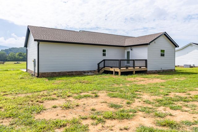 108 Galloway Airport Road, Dunlap, TN 37327