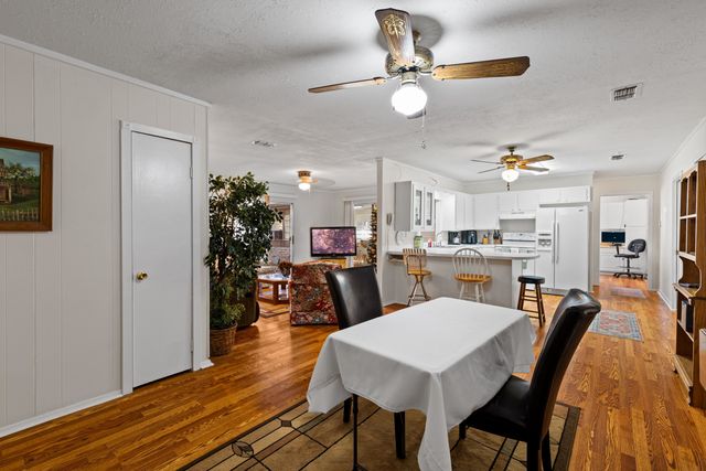 385 Connie Ln., Waskom, TX 75692