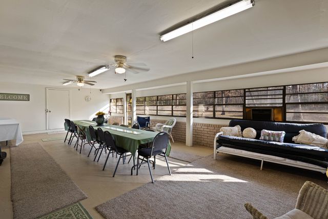 385 Connie Ln., Waskom, TX 75692