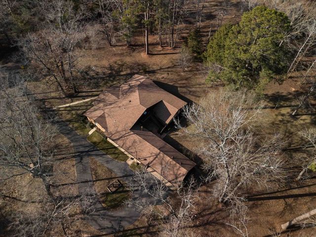385 Connie Ln., Waskom, TX 75692