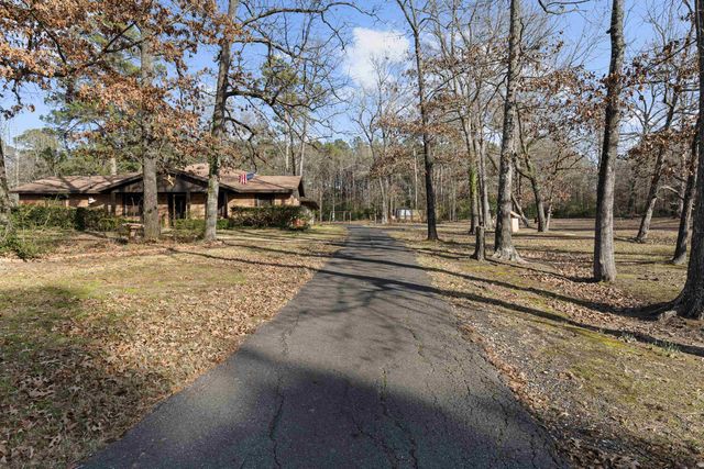 385 Connie Ln., Waskom, TX 75692