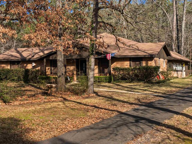 385 Connie Ln., Waskom, TX 75692