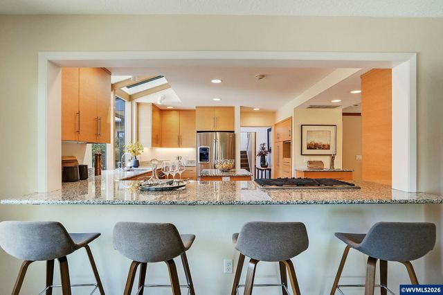 1866 Merritt St S, Salem, OR 97302