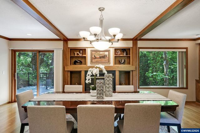 1866 Merritt St S, Salem, OR 97302