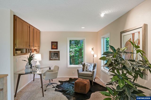 1866 Merritt St S, Salem, OR 97302
