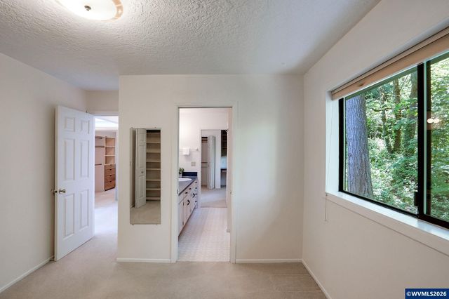 1866 Merritt St S, Salem, OR 97302
