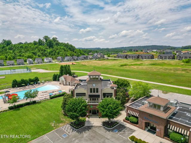 101 Littonberry St, Oak Ridge, TN 37830