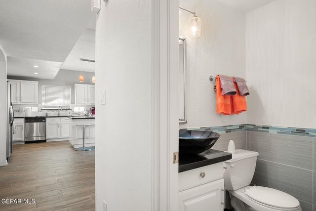 7328 Corona Del Sol Drive, El Paso, TX 79911