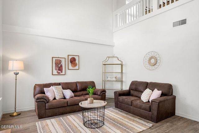 7328 Corona Del Sol Drive, El Paso, TX 79911