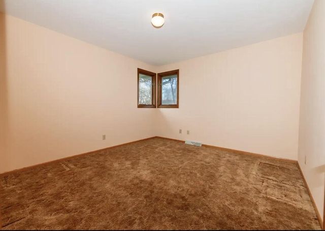 1816 Camelot BOULEVARD, Sheboygan, WI 53081