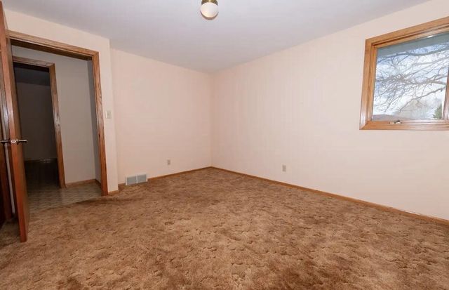 1816 Camelot BOULEVARD, Sheboygan, WI 53081