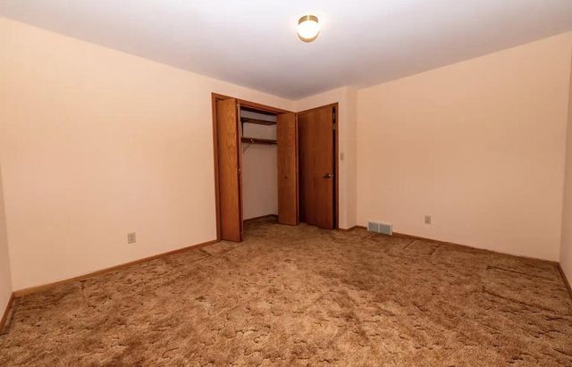 1816 Camelot BOULEVARD, Sheboygan, WI 53081