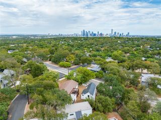 2801 Cedarview #B DR B, Austin, TX 78704
