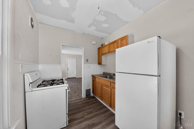 6823 Betts Avenue, North College Hill, OH 45239