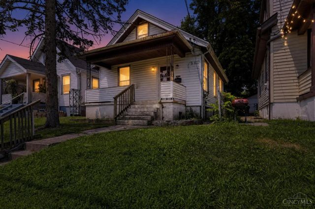 6823 Betts Avenue, North College Hill, OH 45239