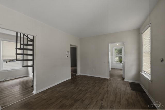 6823 Betts Avenue, North College Hill, OH 45239