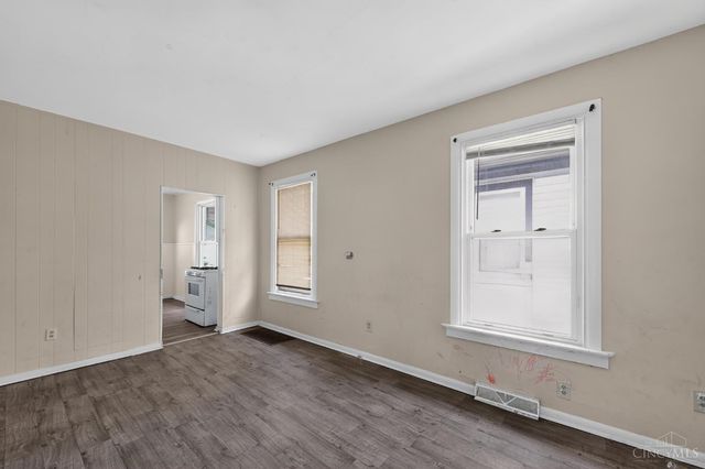 6823 Betts Avenue, North College Hill, OH 45239