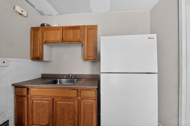 6823 Betts Avenue, North College Hill, OH 45239