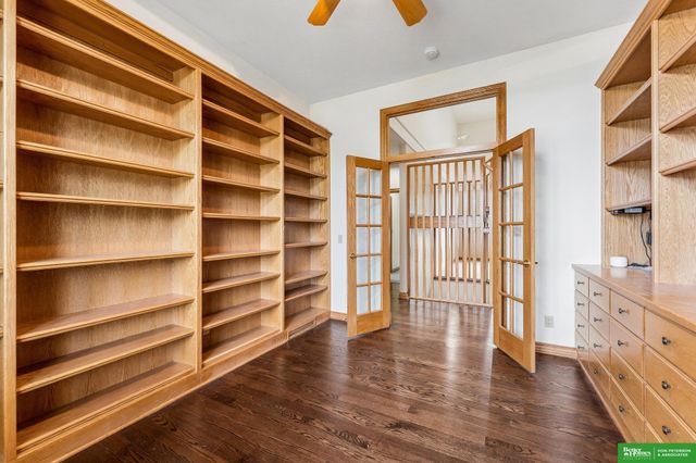 1350 N Bristolwood Drive, Fremont, NE 68025