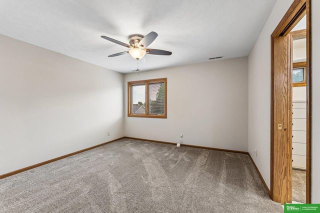1350 N Bristolwood Drive, Fremont, NE 68025