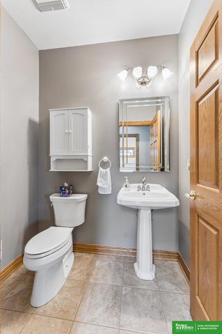 1350 N Bristolwood Drive, Fremont, NE 68025