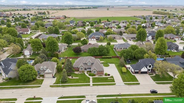 1350 N Bristolwood Drive, Fremont, NE 68025