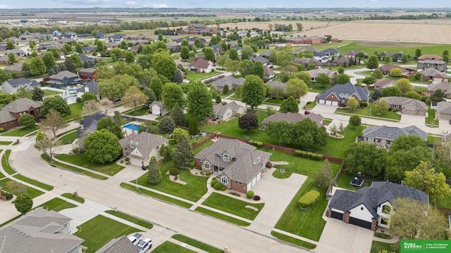 1350 N Bristolwood Drive, Fremont, NE 68025