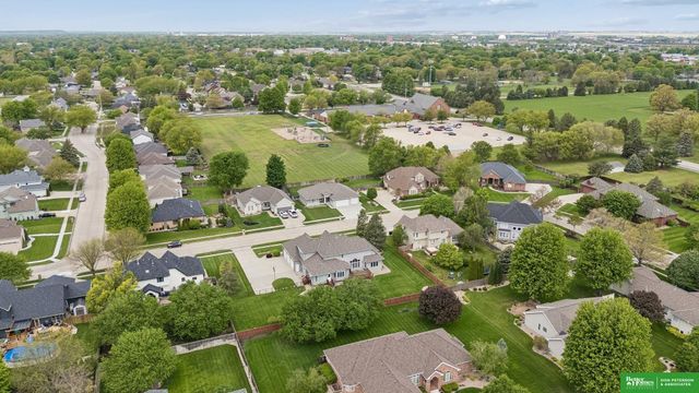 1350 N Bristolwood Drive, Fremont, NE 68025