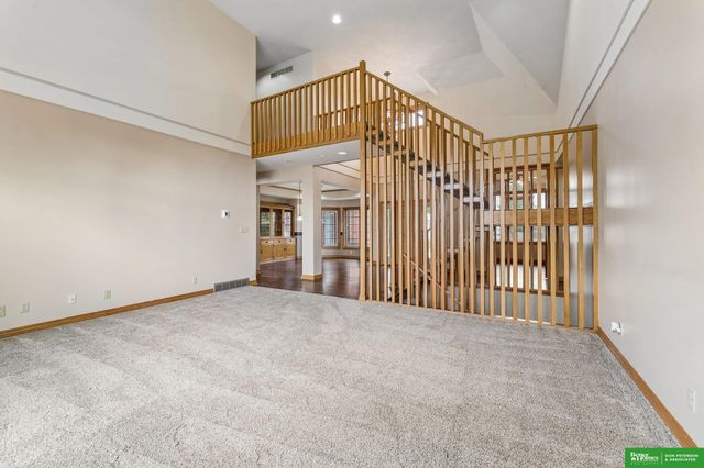 1350 N Bristolwood Drive, Fremont, NE 68025