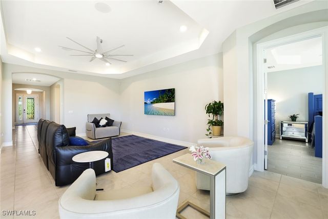 18680 Ensenada DR, Naples, FL 34114