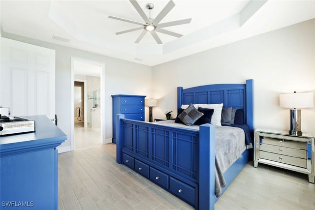 18680 Ensenada DR, Naples, FL 34114