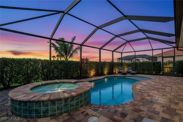 18680 Ensenada DR, Naples, FL 34114