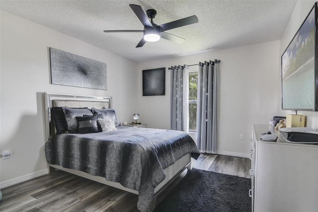 102 ROYALTY CIRCLE, Sanford, FL 32771