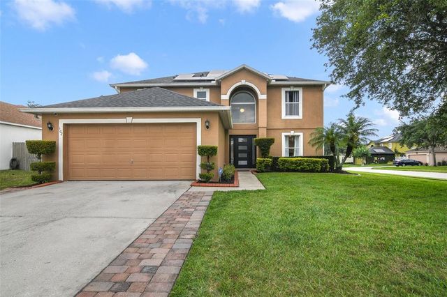 102 ROYALTY CIRCLE, Sanford, FL 32771