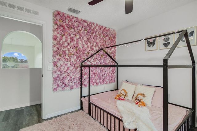 102 ROYALTY CIRCLE, Sanford, FL 32771