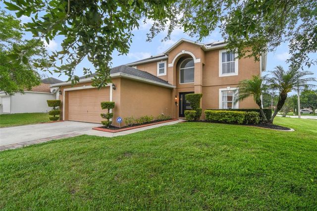 102 ROYALTY CIRCLE, Sanford, FL 32771