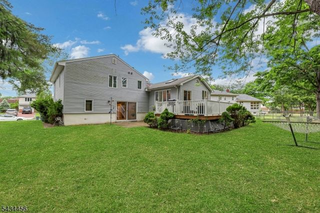 45 Kershner Pl, Fair Lawn Boro, NJ 07410